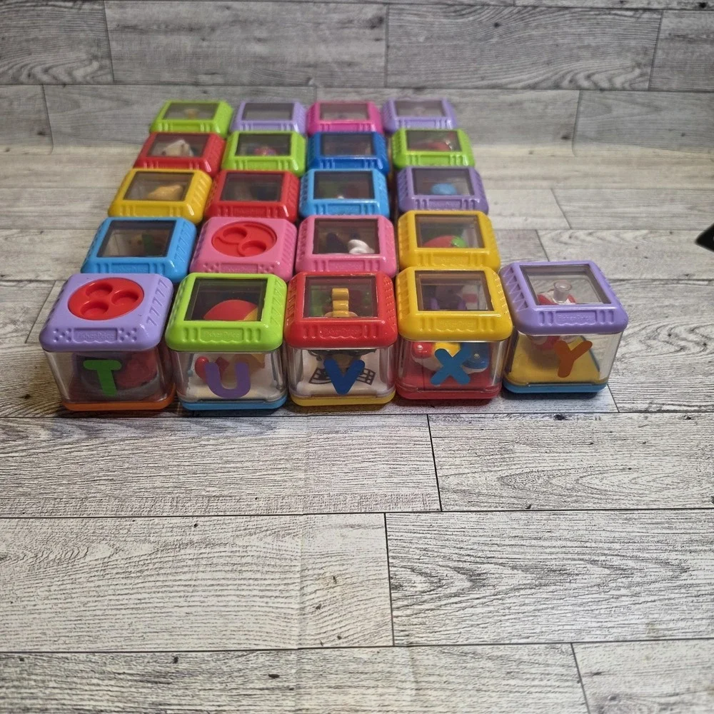 Fisher Price Peek a Boo Blocks Alphabet 2